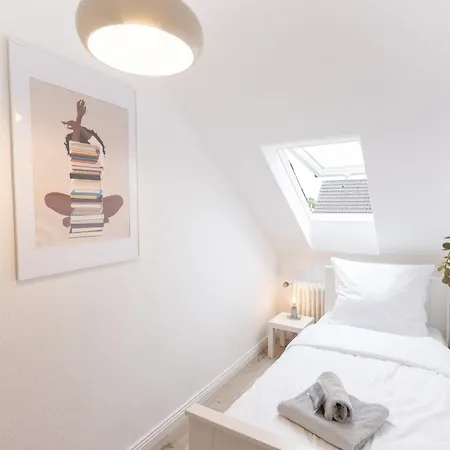 Mc'maggies Atelier Apartment