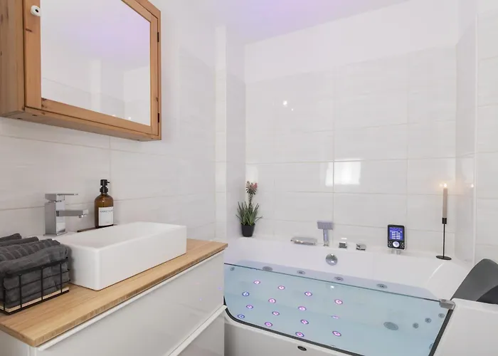 Mc'maggies Atelier מירבוש